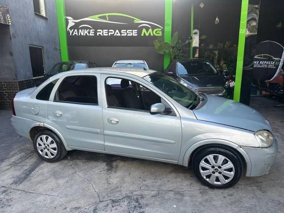 CHEVROLET CORSA 1.4 MPFI PREMIUM SEDAN 8V FLEX 4P MANUAL CHEVROLET CORSA 1.4 MPFI PREMIUM SEDAN 8V FLEX 4P MANUAL